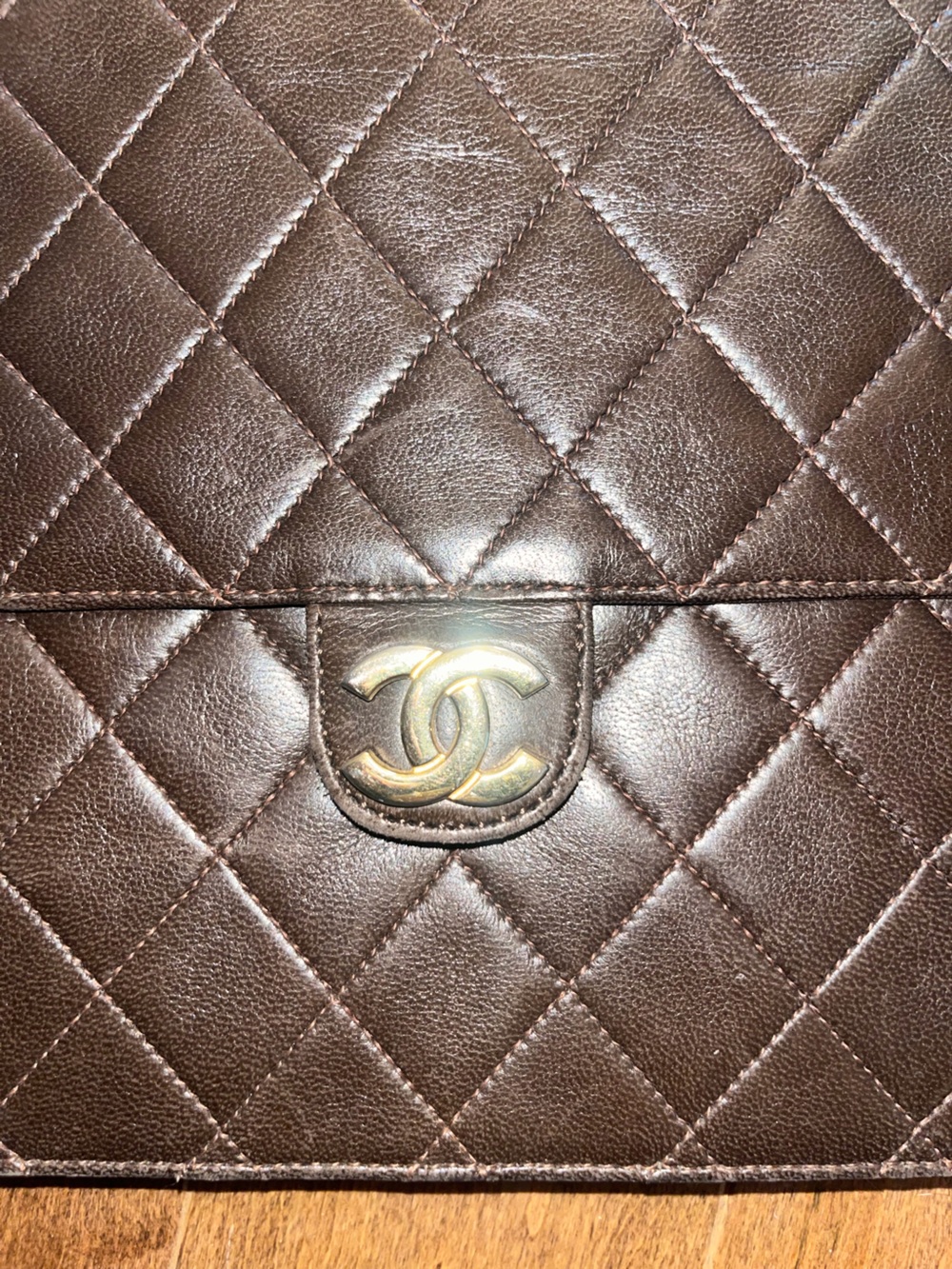 CHANEL Quilted Shoulder Bag in Dark Brown Leather with Gold Hardware - Picture 8 of 13
